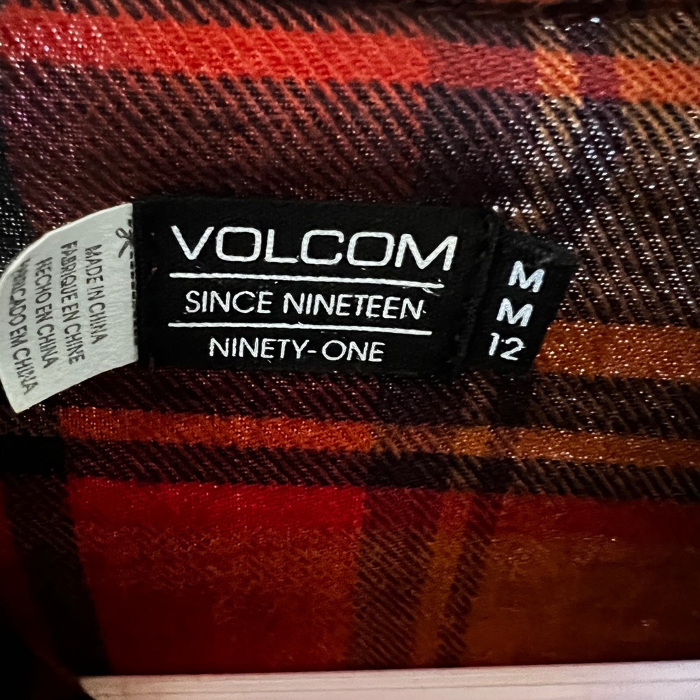 Volcom Flannel - Picture 3 of 3